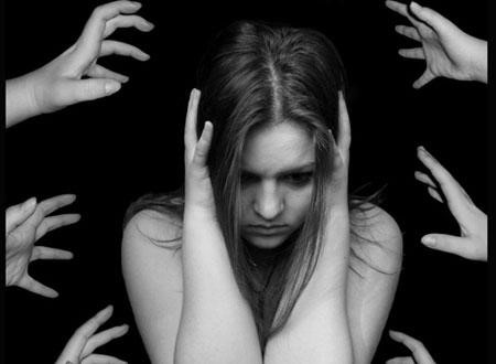 Người mắc tâm thần phân liệt thường bị ảo thanh